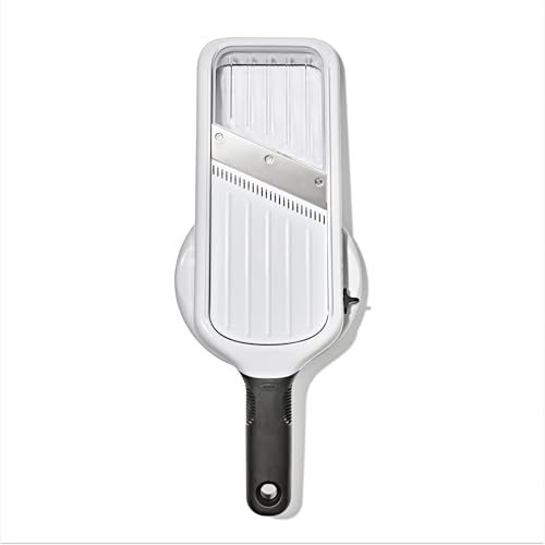 Mandolina manual OXO Good Grips con cuchilla ajustable 5 posiciones para rodajas y juliana, mango antideslizante, apta lavavajillas y fácil de guardar